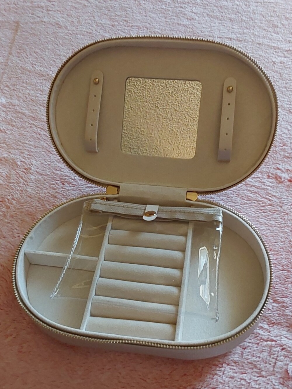 🌺 NEW Travel Gold Toned Jewelry Case/Organizer